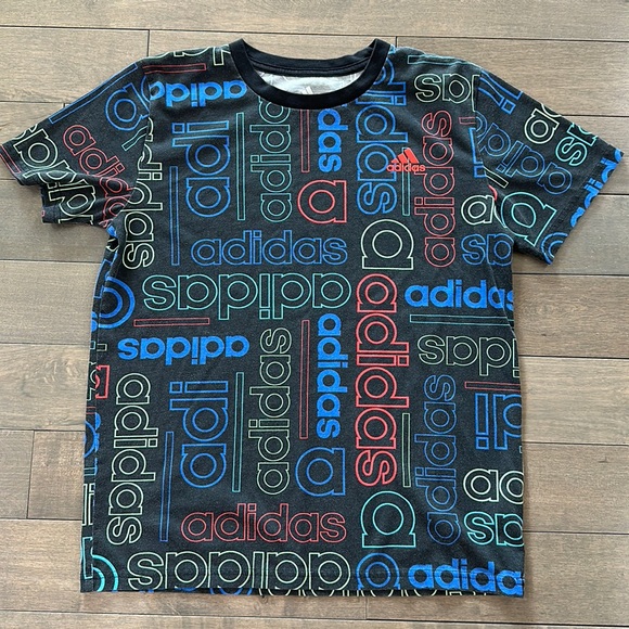 Adidas tee - Picture 1 of 3